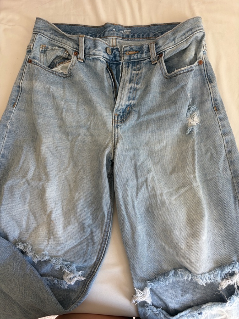 Old Navy Light Blue Distressed Women's Jeans